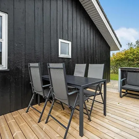 Сasa de vacaciones 3 Bedroom Cozy In Hemmet